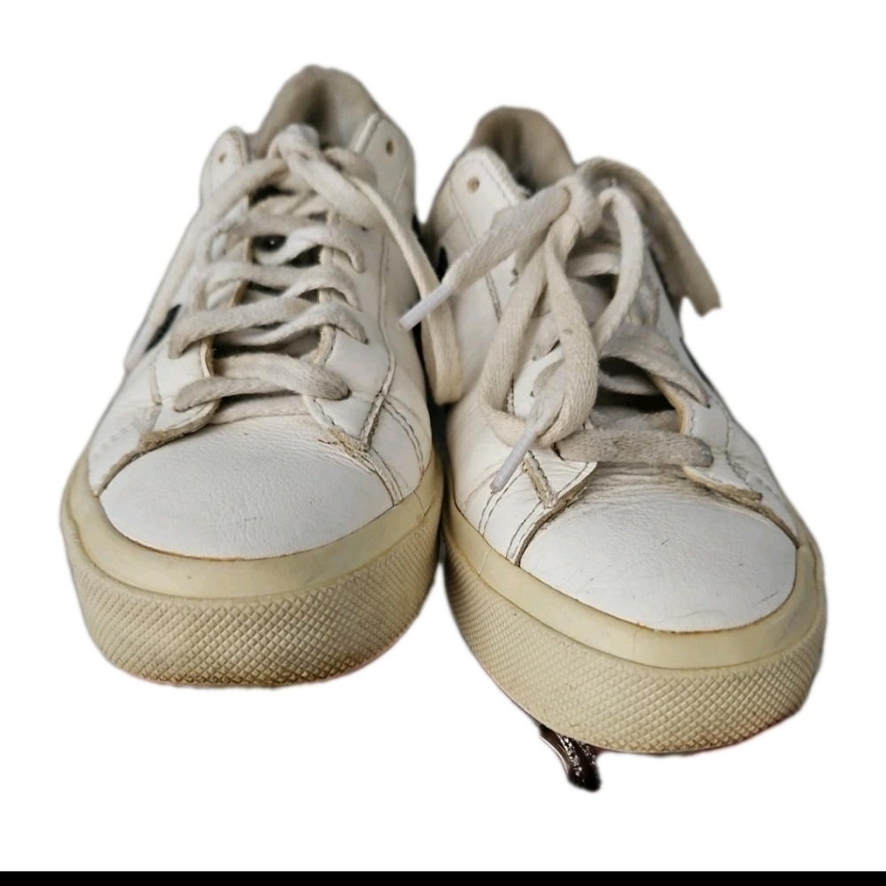 VEJA Womens White & Black Campo Leather Sustainable Designer Sneakers 6 - Picture 6 of 16